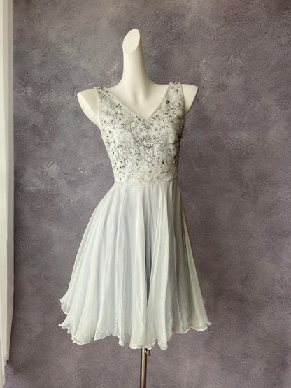Pretty Homecoming Dress V-neck Beading Pleated Short Prom Dress Birthday Party Dress Cocktail Dress    D4160