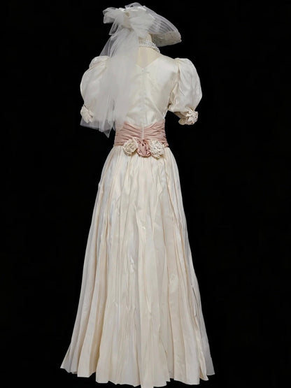 Retro Wedding Dress V-neck Pleated Wedding Dress  D4179