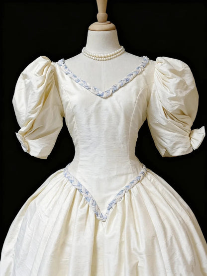 Retro Wedding Dress V-neck Wedding Dress  D4191