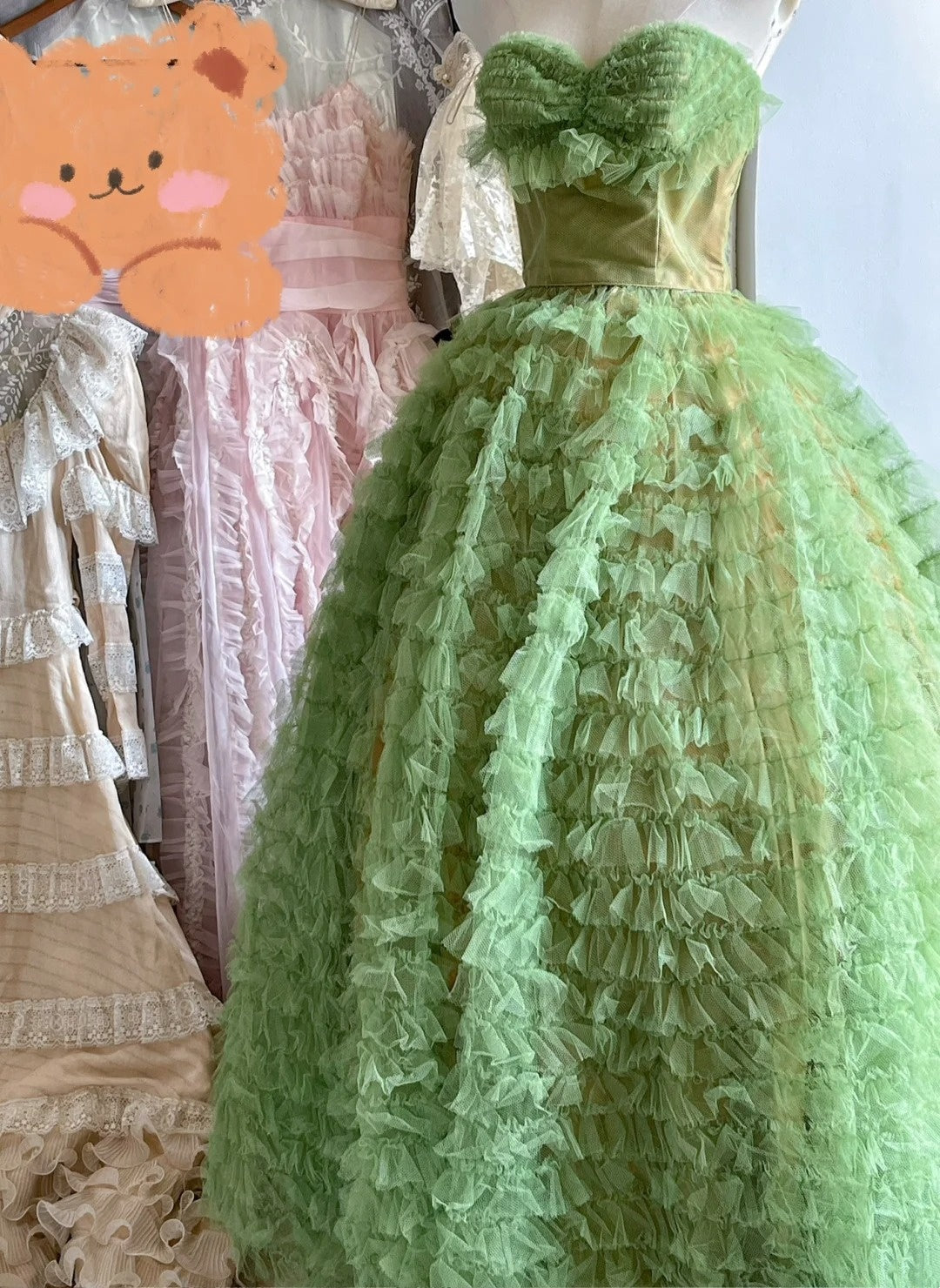 Stunning Prom Dress Sweetheart Pleated Tulle Ball Gown Evening Dress Quinceanera Dress Birthday Party Dress       D4238