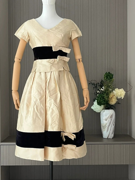 Beauty Prom Dress A Line V-neck Pleated Formal Dress Evening Dress Party Dress  D4273