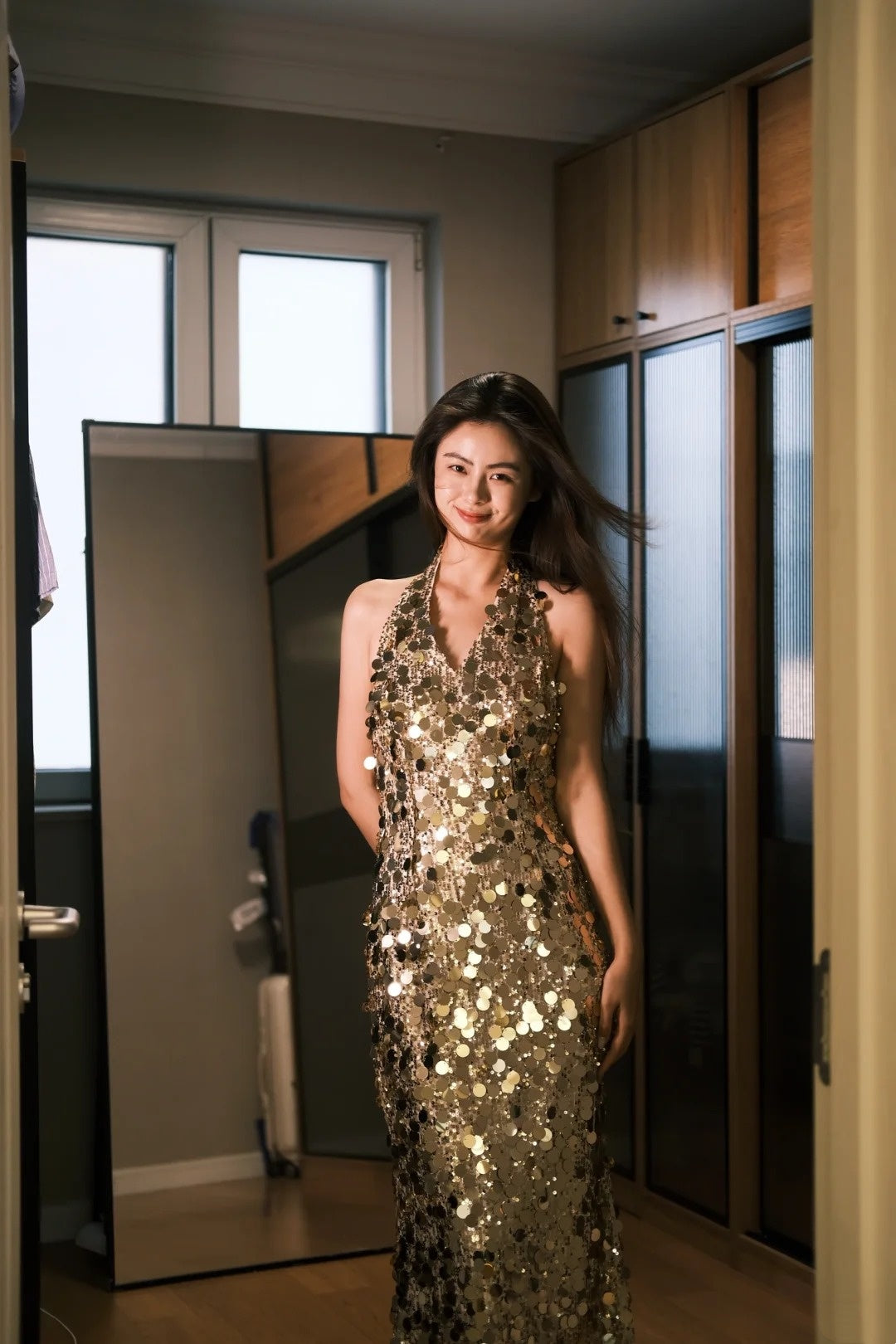 Shiny Prom Dress V-neck Backless Sequins Birthday Party Dress Evening Dress Cocktail Dress  D4288