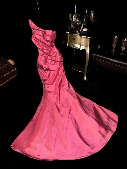 Stunning Prom Dress One Shoulder Pleated Mermaid Evening Dress Gala Dress Formal Dress      D4292