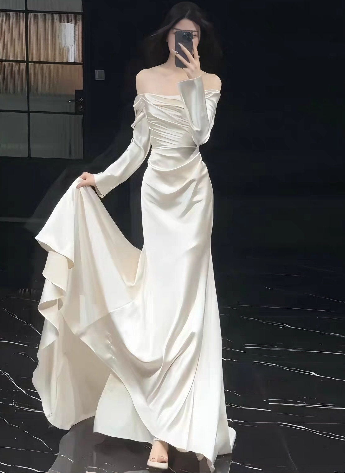 Minimalist Wedding Dress Off Shoulder Long Sleeves Pleated Wedding Dress    D4309