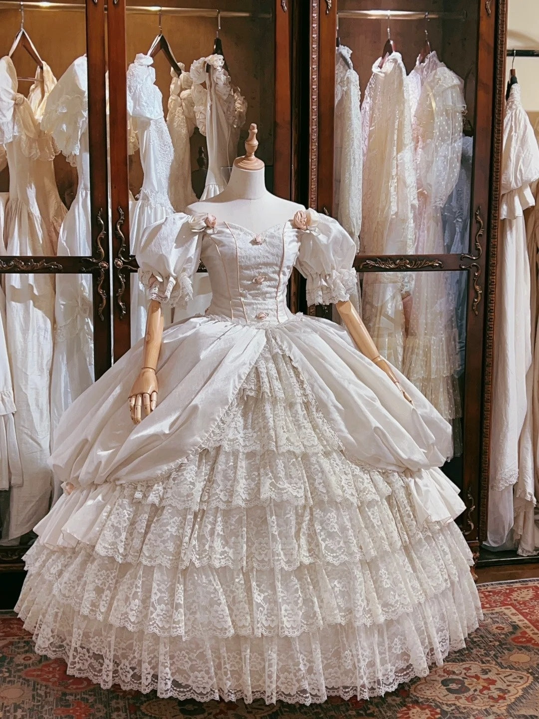 Retro Wedding Dress Sweetheart Lace Tiered Wedding Dress  D4336