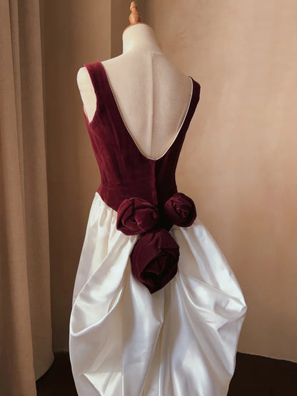 Retro Wedding Dress Crew Neck Backless Wedding Dress  D4345