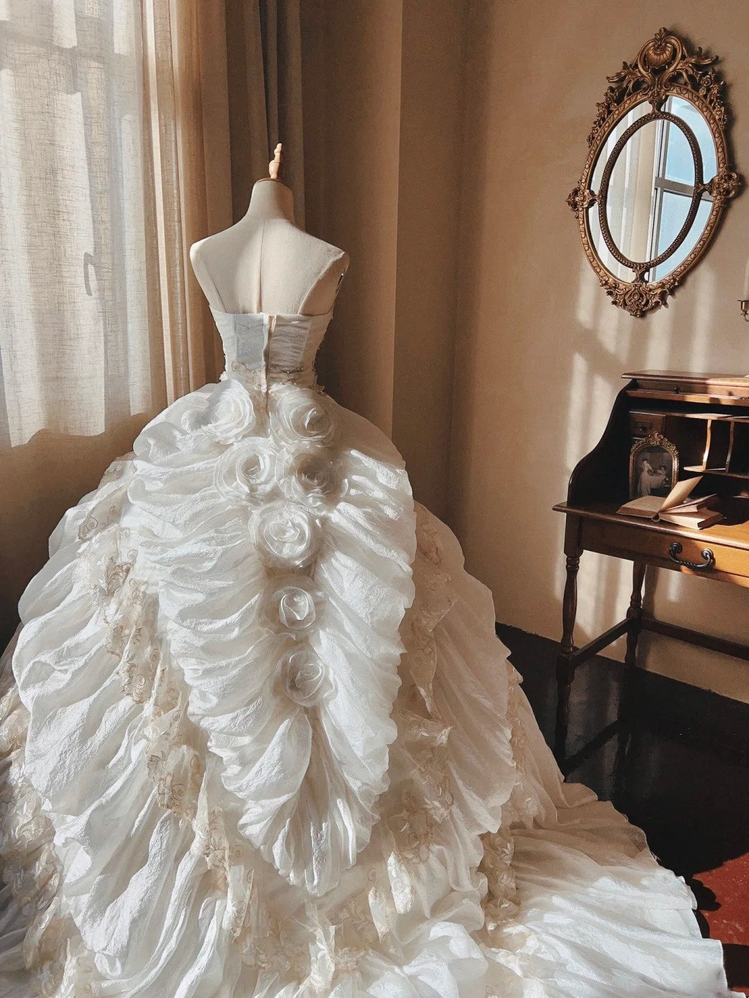 Charming Wedding Dress Strapless Pleated Wedding Dress  D4348