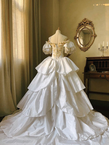 Vintage Wedding Dress Off Shoulder Tiered Pleated Wedding Dress  D4352