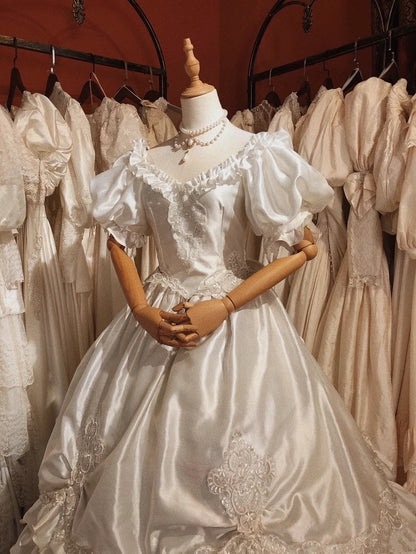 Retro Wedding Dress V-neck Pleated Tiered Wedding Dress  D4372