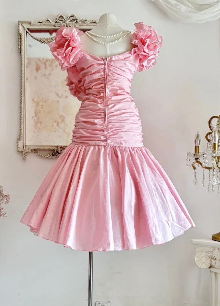 Beauty Homecoming Dress Off Shoulder Pleated Ruffle Short Prom Dress Birthday Party Outfits    D4453