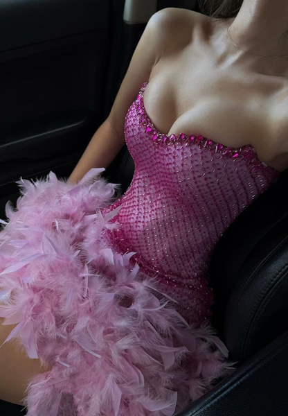 Gorgeous Sweetheart Strapless Sequin Feathers Yellow Cocktail Dress A-Line Short Party Dress S518