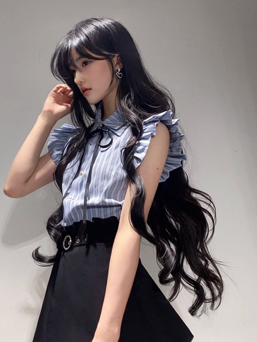 Suit gentle temperament beautiful blue shirt flower bud shorts two-piece suit R0824