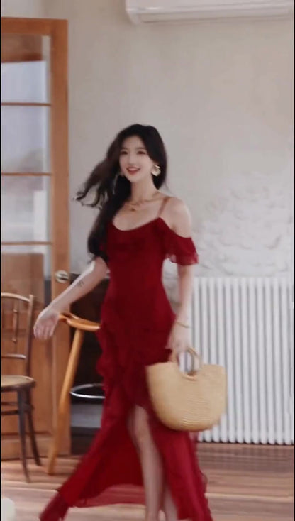 Retro red one-shoulder suspender dress high-end temperament beach dress R0774