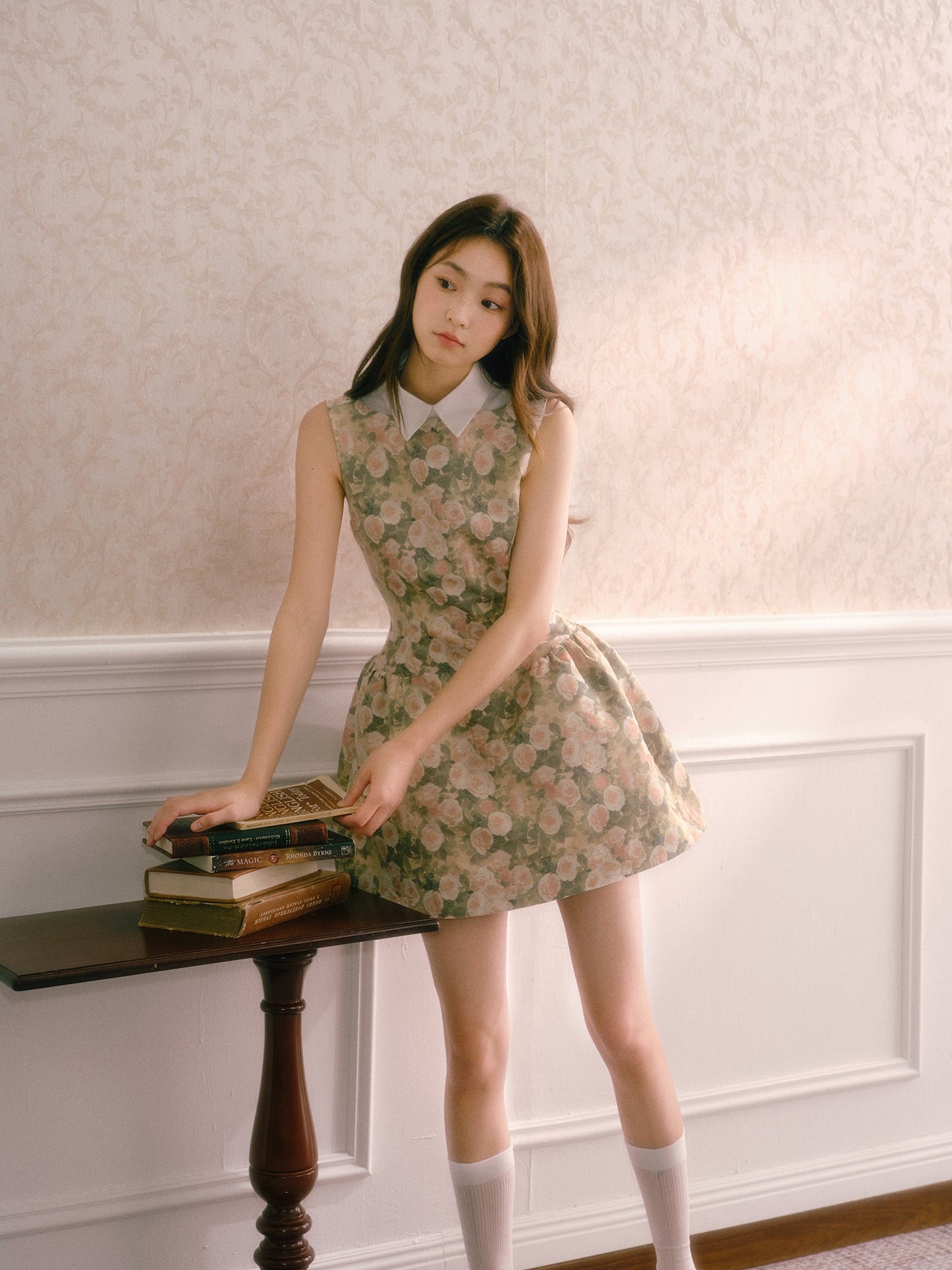 Rose Oil Painting Shirt Collar Sleeveless Dress Qianjinfeng Puffy Slim Waist Vest Dress R5134