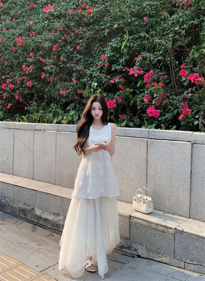 Beautiful flower vest dress gentle temperament atmosphere small skirt R0715