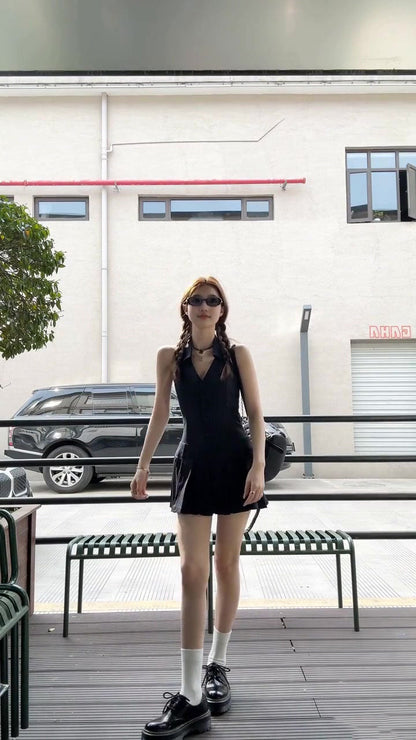 Hot girl halter neck dress chic waist a-line pleated short skirt R0583