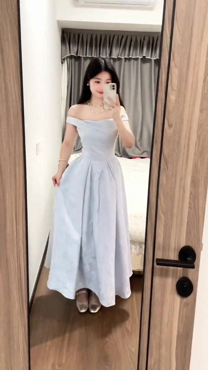 Blue jacquard suspender dress with a slender neckline and a fluffy long skirt. R0524