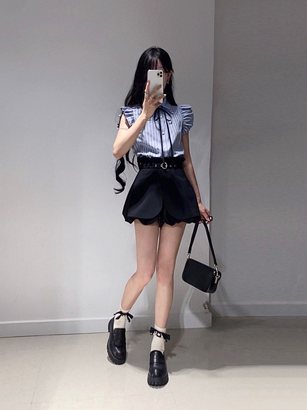 Suit gentle temperament beautiful blue shirt flower bud shorts two-piece suit R0824