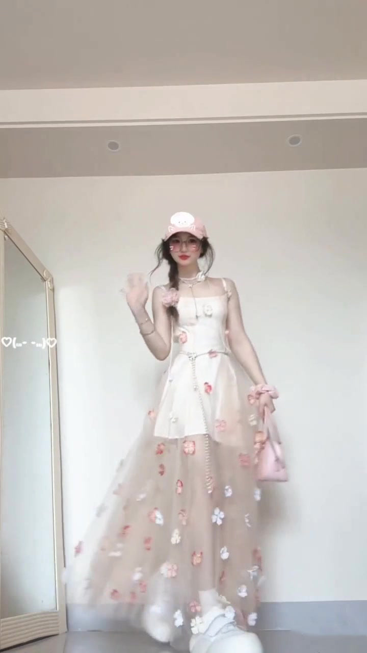Flower suspender dress gentle temperament beautiful waist A-line long skirt R0661