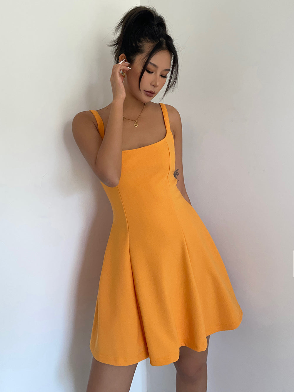 High-grade simple backless suspender dress for women summer lace-up short skirt R3044