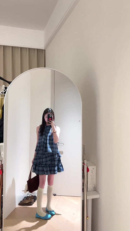 Retro blue sleeveless halter dress with ruffles, gentle temperament, loose A-line short skirt R0673