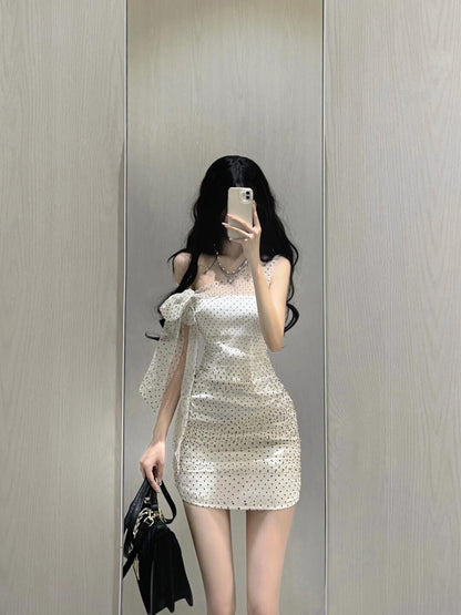 Off-shoulder polka dot dress, sexy and figure-hugging date dress R0557