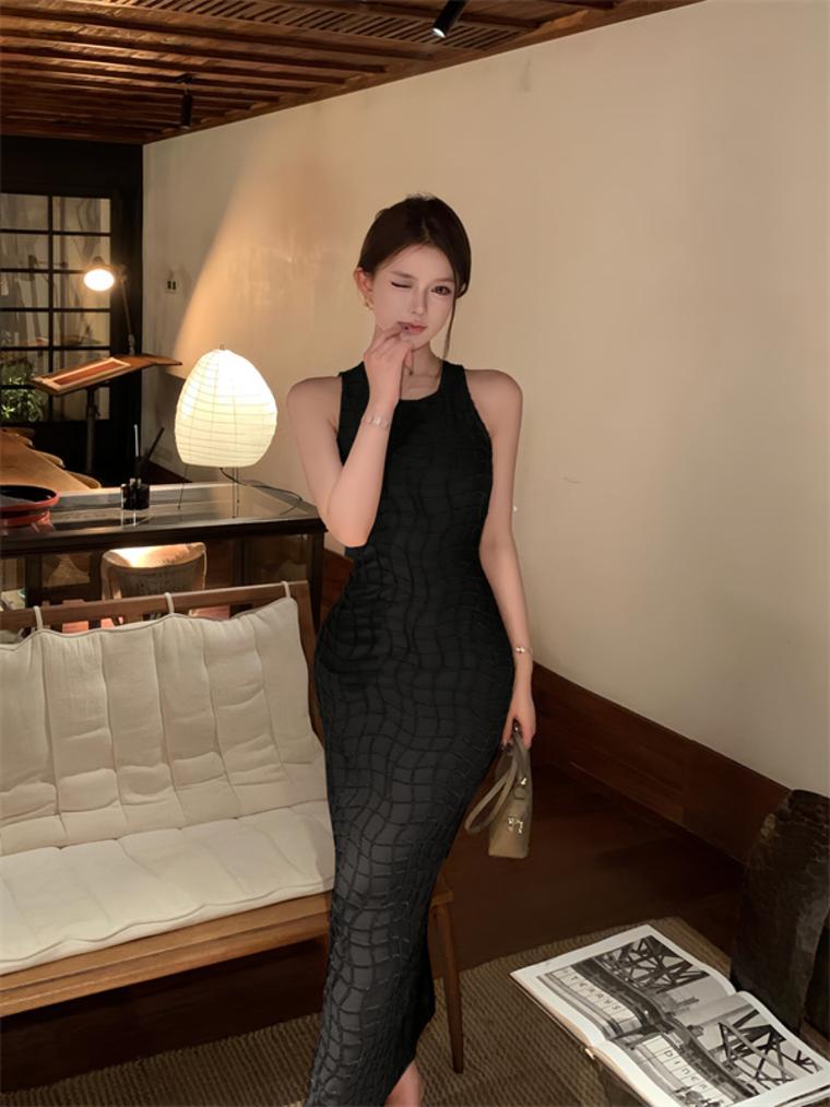 Temperament sleeveless vest dress slim fit hip dress R0559