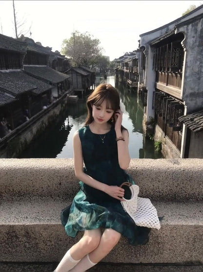 Retro green sleeveless vest dress gentle and sweet style waist A-line short skirt R0706