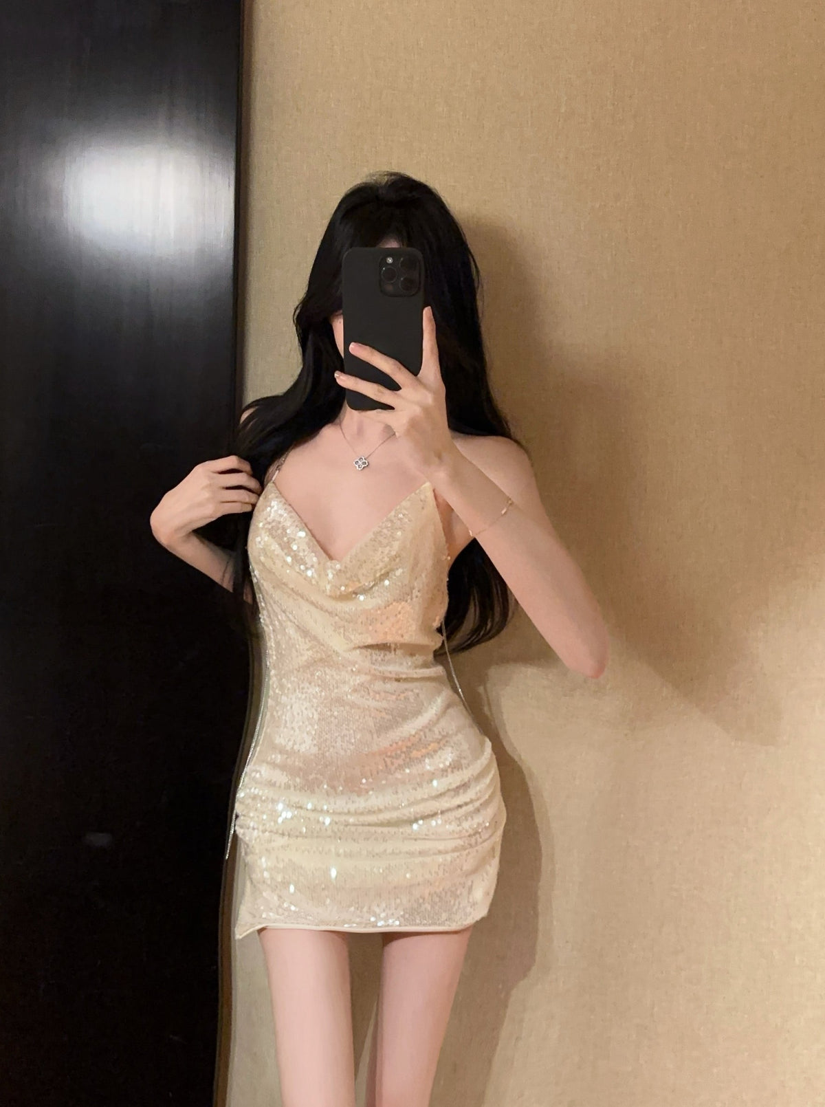 High-end halter neck open back sequined dress pure sexy high waist slim fit dress R3754