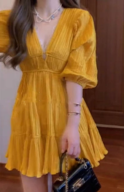 Yellow v-neck dress new style seaside holiday temperament waist a-line skirt R0678