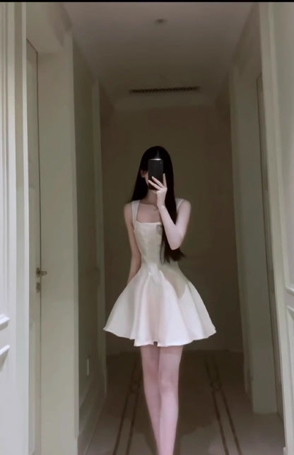 Suspender dress French style high-end waist a-line birthday puffy short skirt R0609