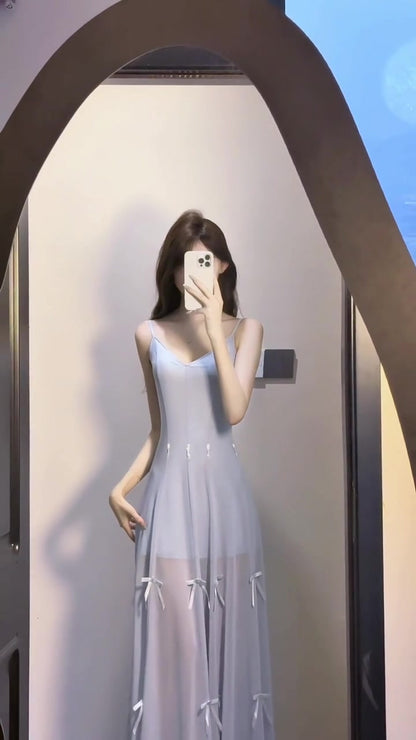 Blue suspender dress, one dress can be worn in many ways, waist-hugging temperament long dress R0529