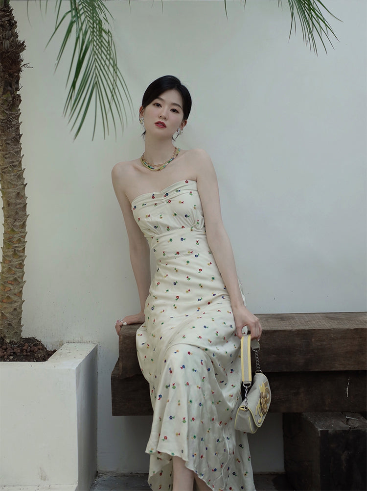 2025 new seaside holiday long dress French retro embroidery print tube top high waist dress backless R0138