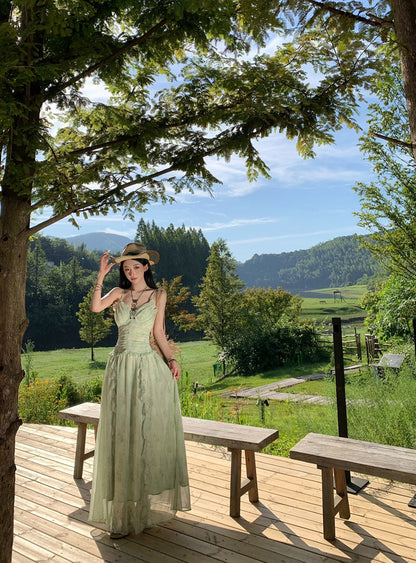 Holiday green ruffled V-neck dress is super beautiful fairy temperament waist long skirt R0444