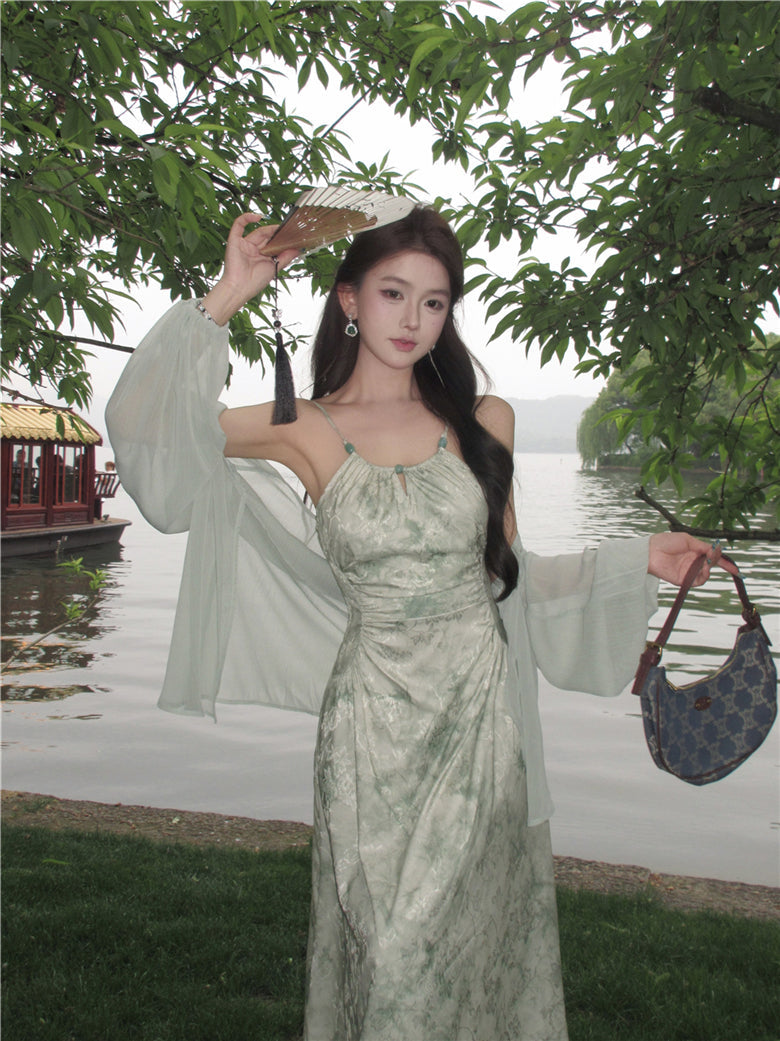 Green suspender halter dress unique chiffon sunscreen cardigan two-piece set R0616
