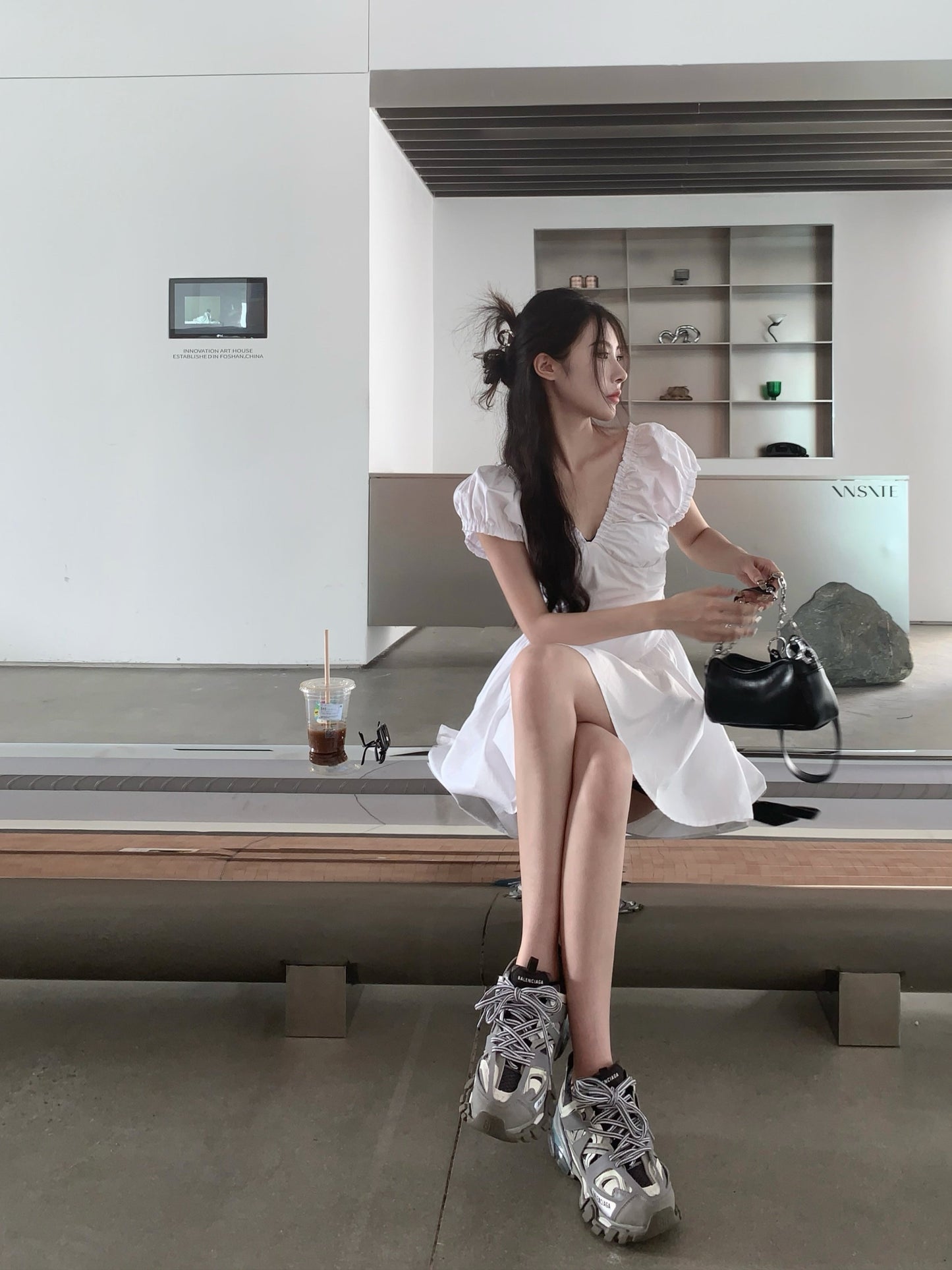 Tea break French style white pleated dress new style high-end waist slimming sweet princess dress R0153