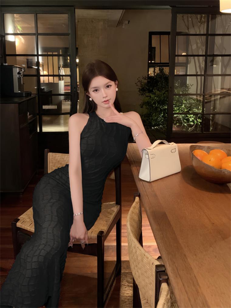 Temperament sleeveless vest dress slim fit hip dress R0559