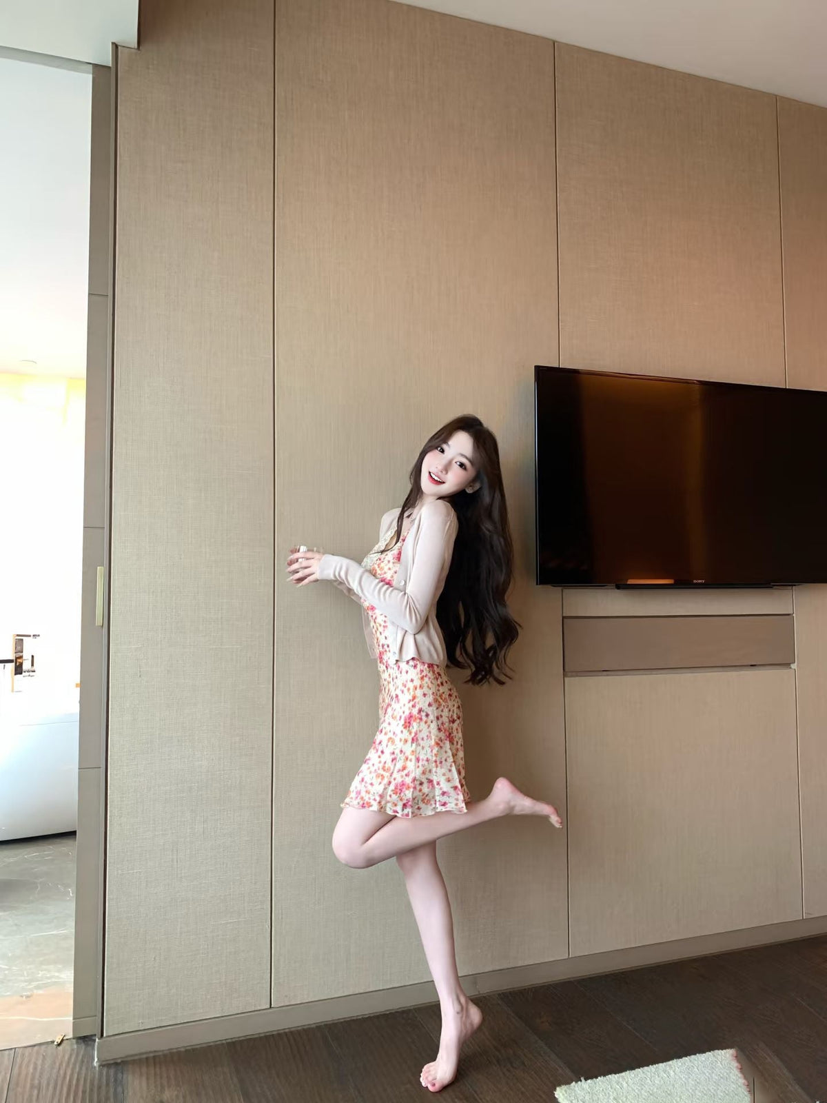 Temperament v-neck lace floral dress beautiful waist a-line short skirt 2025 new style R0840