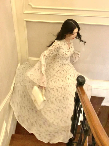 New V-neck long-sleeved chiffon floral dress      S6156