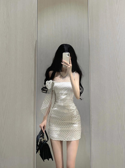 Off-shoulder polka dot dress, sexy and figure-hugging date dress R0557