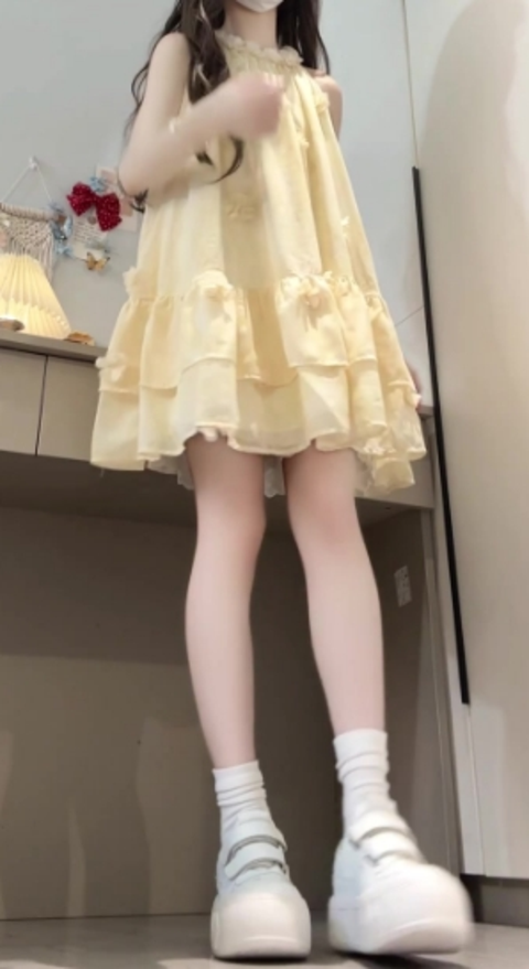 Gentle style flower sleeveless halter dress beautiful temperament waist A-line short skirt R0810