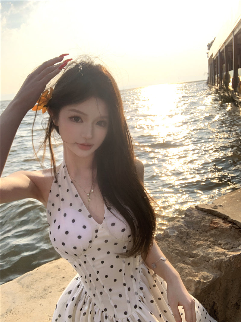 Small v-neck halter neck polka dot long dress with backless herringbone waist R0549