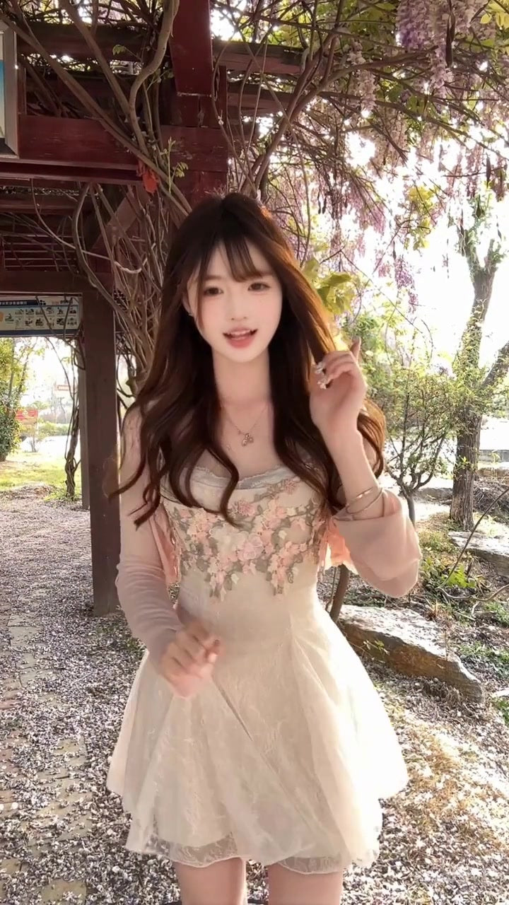 Flower suspender dress gentle and sweet style temperament waist A-line short skirt R0812