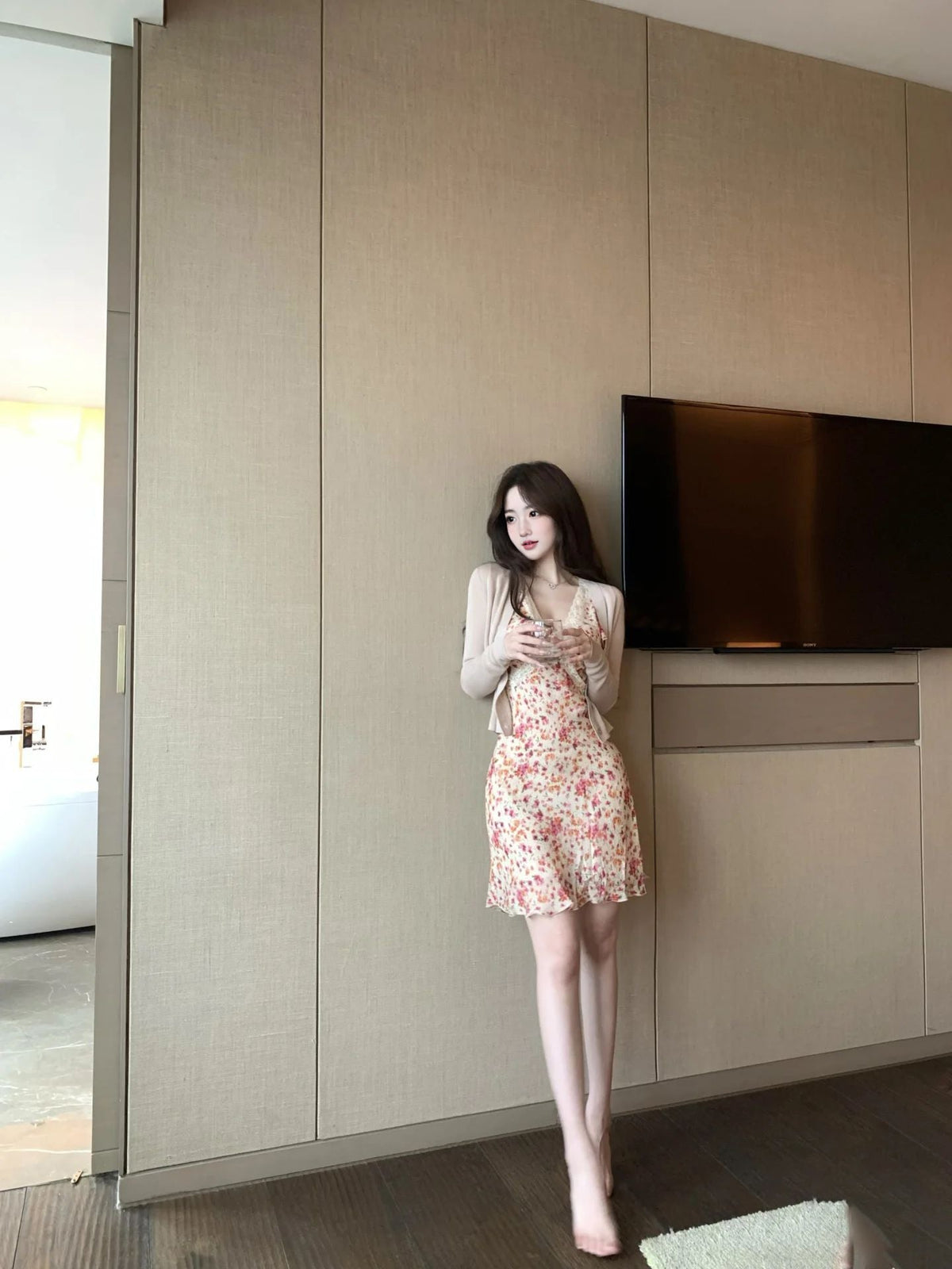 Temperament v-neck lace floral dress beautiful waist a-line short skirt 2025 new style R0840