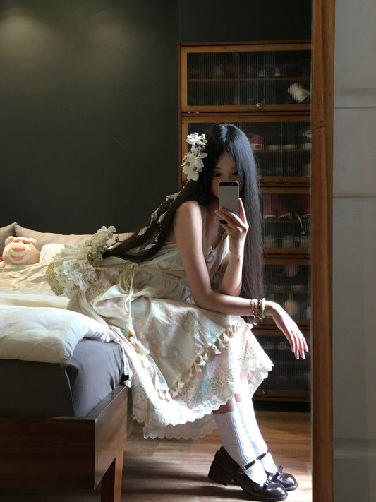 Gentle style floral suspender dress unique loose beautiful small skirt R0634