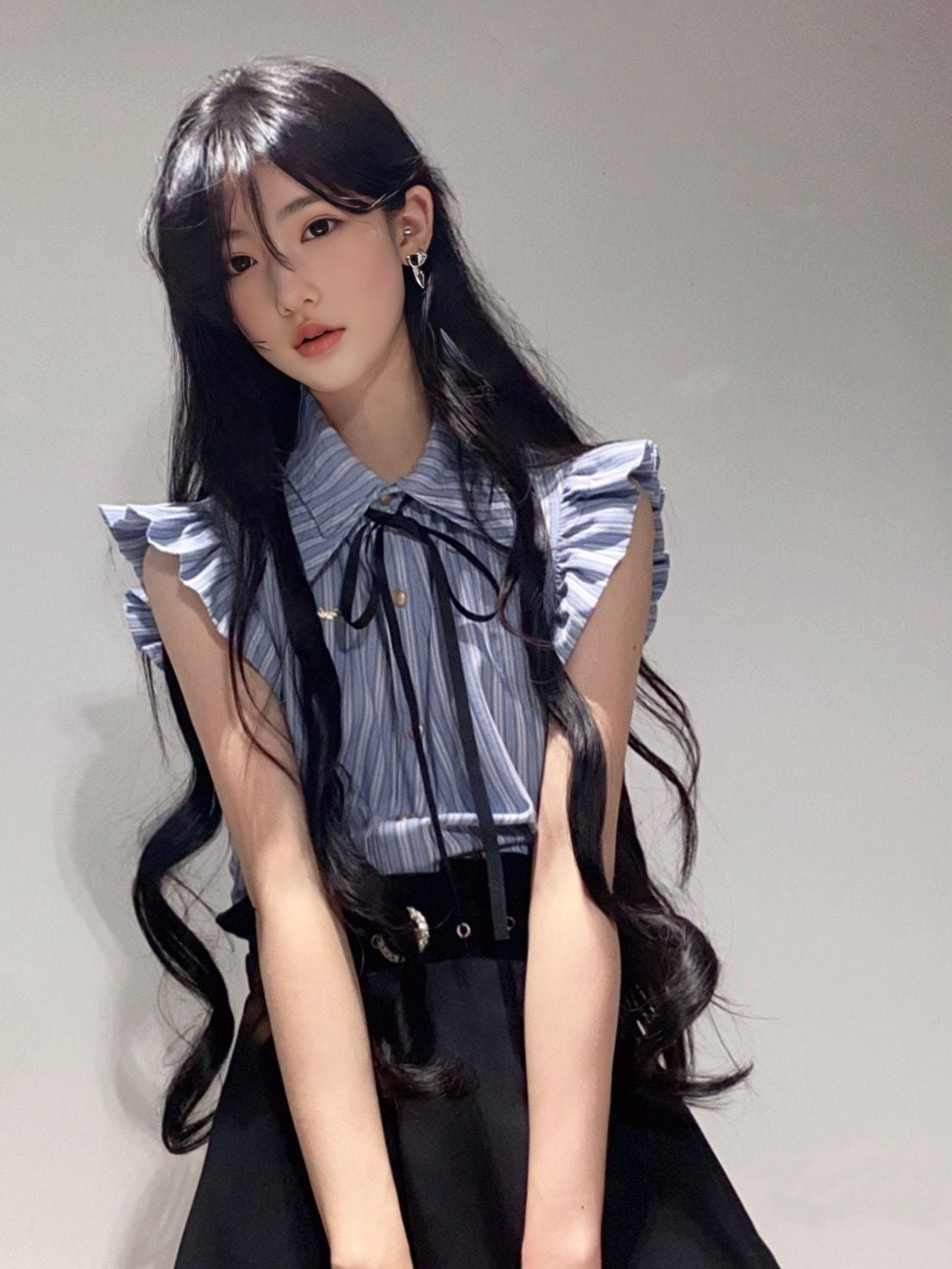 Suit gentle temperament beautiful blue shirt flower bud shorts two-piece suit R0824