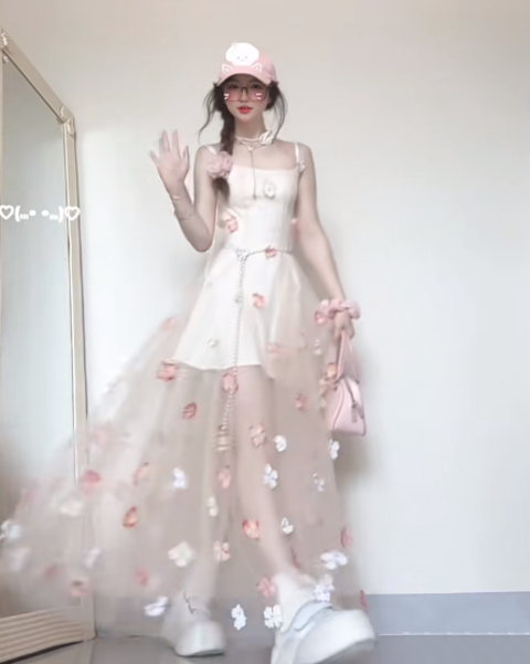 Flower suspender dress gentle temperament beautiful waist A-line long skirt R0661