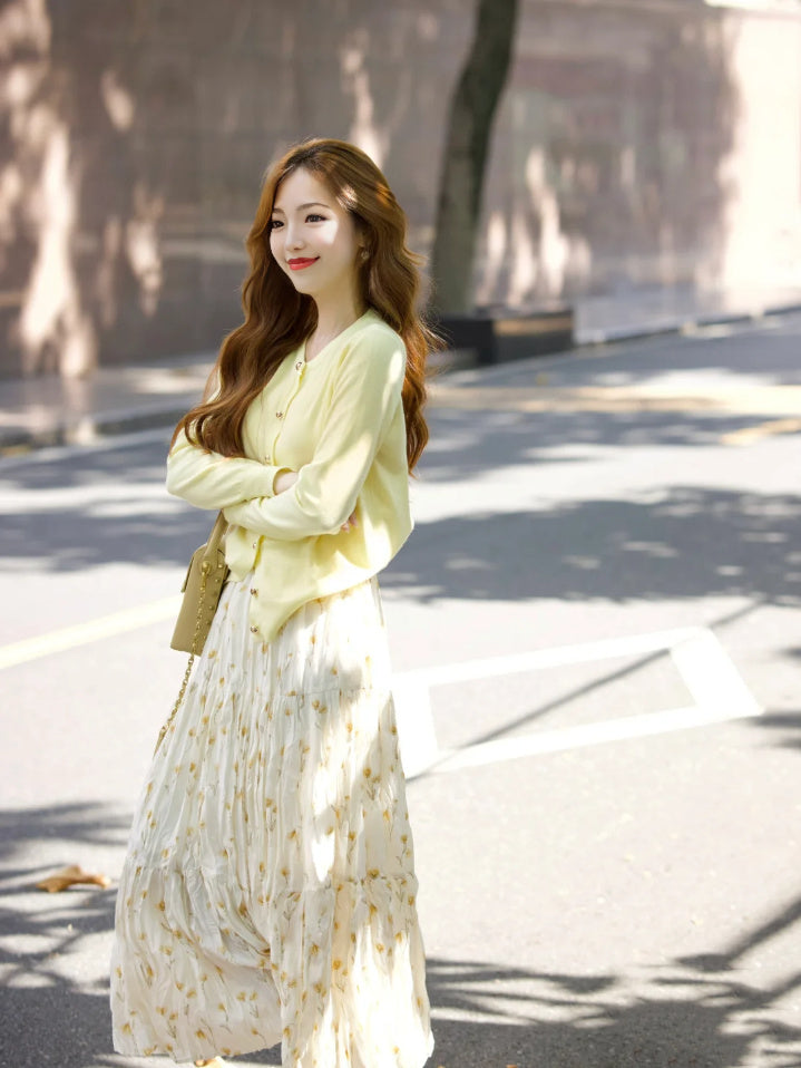 2025 new women's suit knitted cardigan beautiful floral skirt two-piece suit R0708