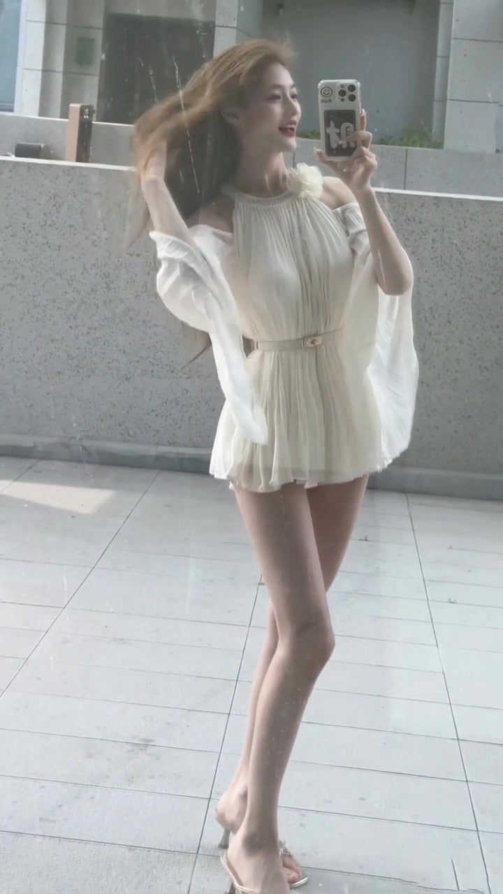 Temperament three-dimensional flower halter neck dress beautiful waist A-line short skirt R0653