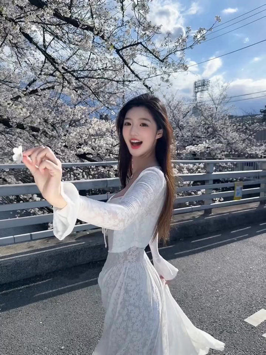 Gentle white moonlight suspender dress beautiful waist A-line long skirt R0718